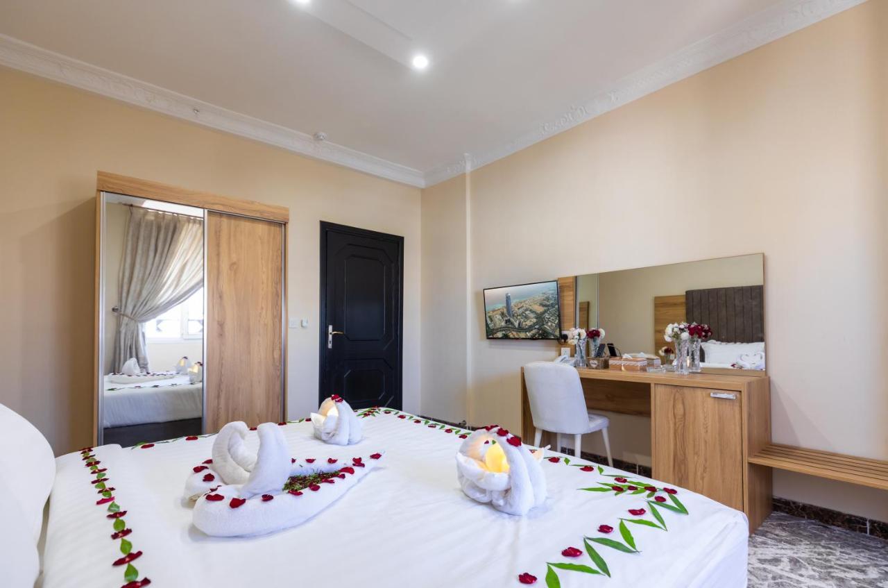 Lavent Park Hotel Suites Jeddah Bagian luar foto