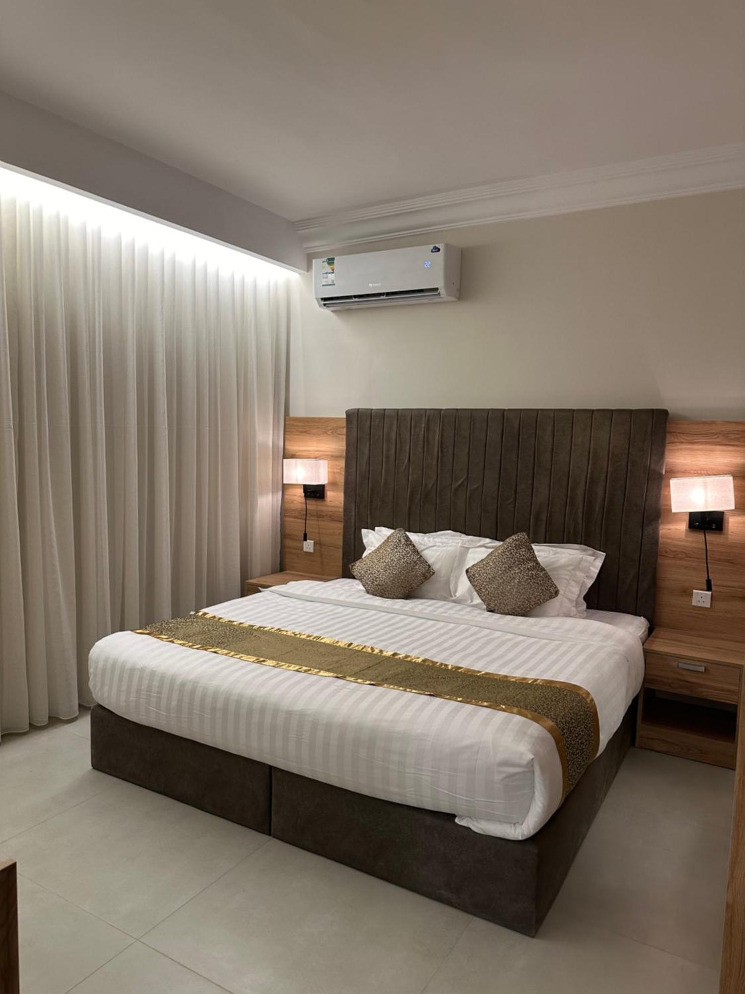 Lavent Park Hotel Suites Jeddah Bagian luar foto